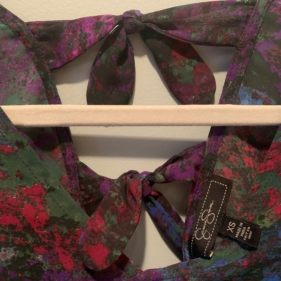 Jessica Simpson Open-Back Top - Picture 8 of 8